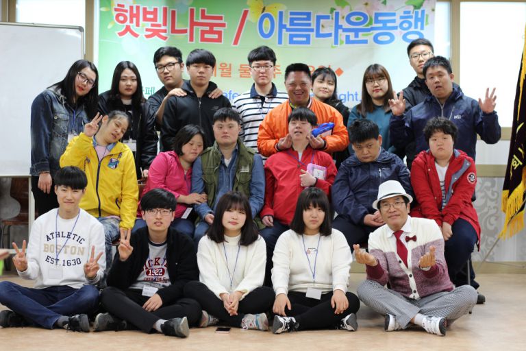 2016년 4월 아름다운 동행(그림그리기)